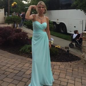 Meet your Posher, Taylor